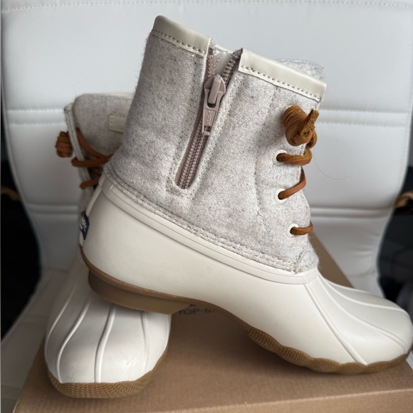 Sperry Saltwater Duck Boots Size 5 Ivory Wool Waterproof Winter Booties - Picture 2 of 10